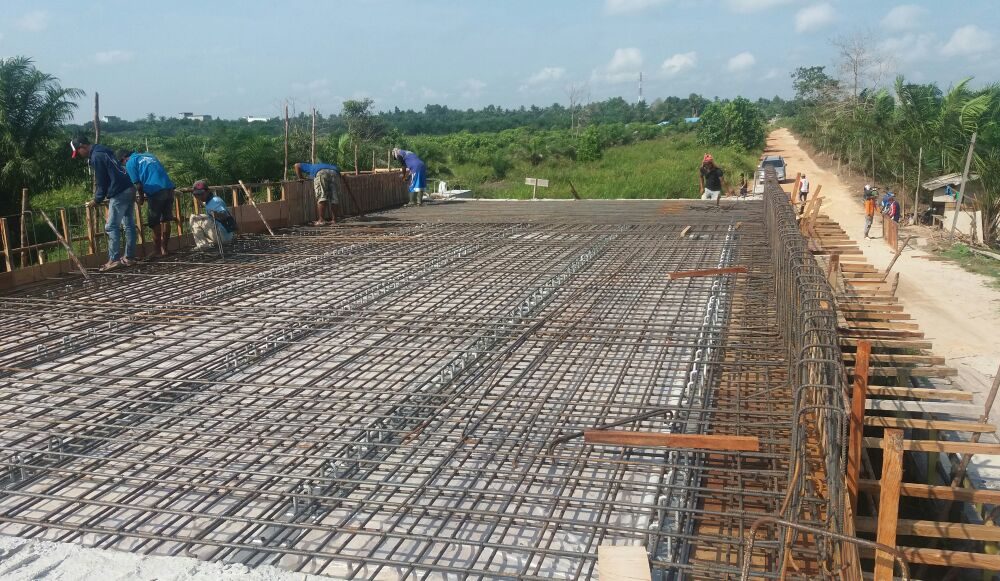 Dinas PUPR Kobar Bangun Ruas Jalan Desa Potensial