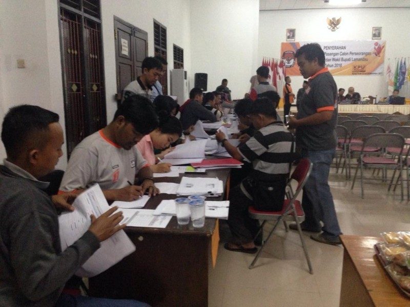Tiga Balon Mendaftar Jalur Perseorangan di Lamandau, Satu Gugur