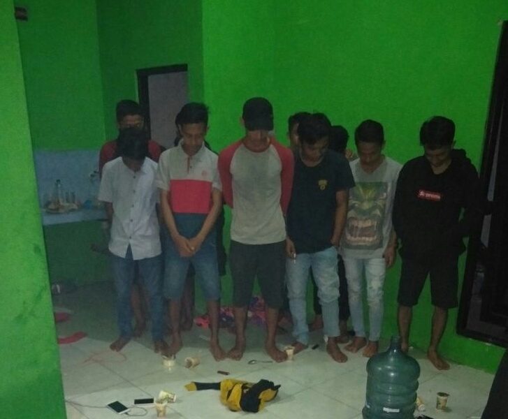 Pesta Miras, 16 Remaja Digaruk Satpol PP Kobar