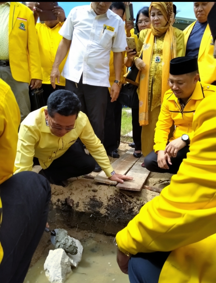 H Ruslan Lantik Pengurusan DPD Golkar Barsel