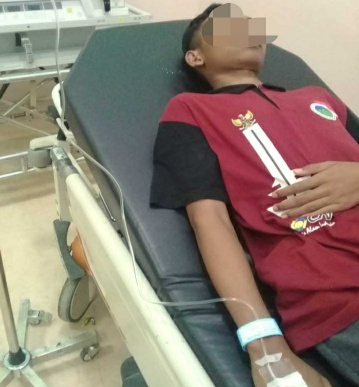 Pasien DB yang dilarikan ke rumah sakit di Pangkalan Bun, Kamis (12/3). Foto : Yus