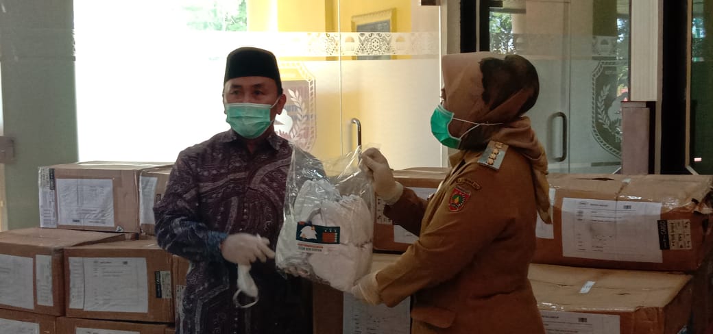 Pemkab Kobar Terima Bantuan 50 Ribu Masker Gratis Dari Gubernur Kalteng