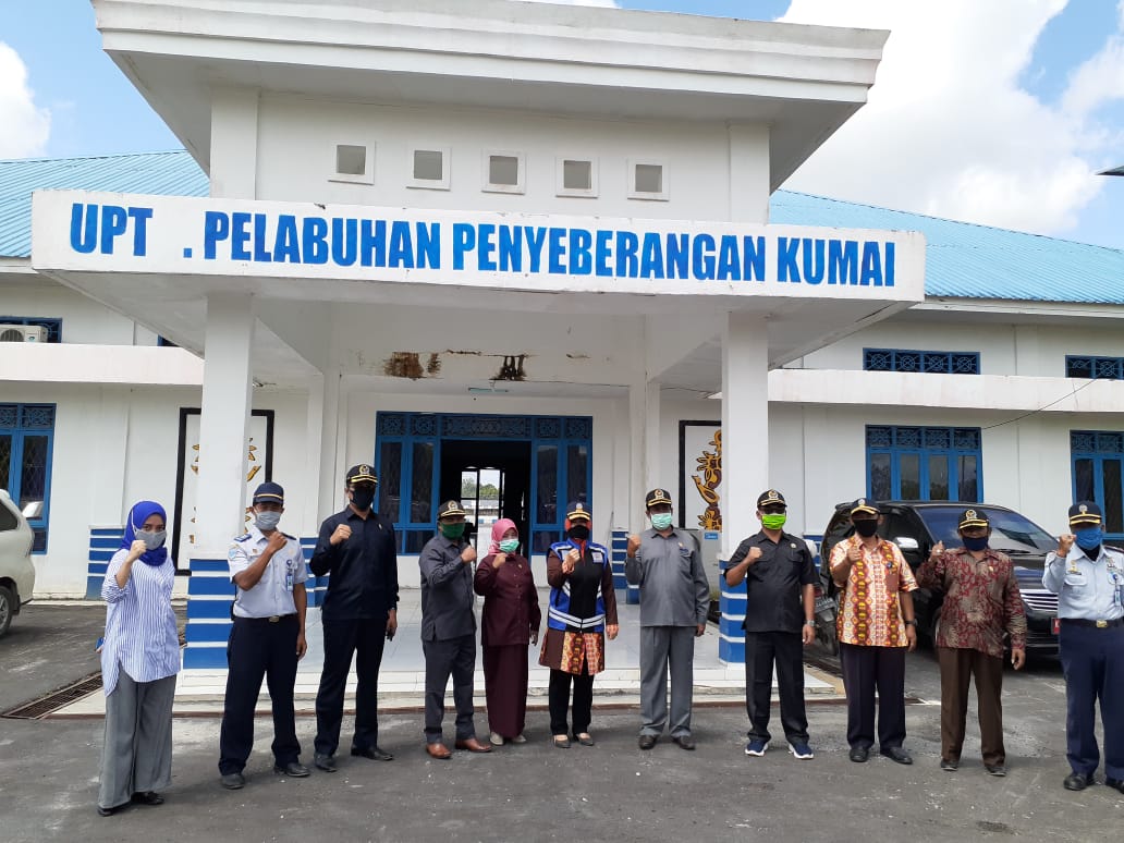 Anggota DPRD Komisi C Kobar Monitoring ke Pelabuhan