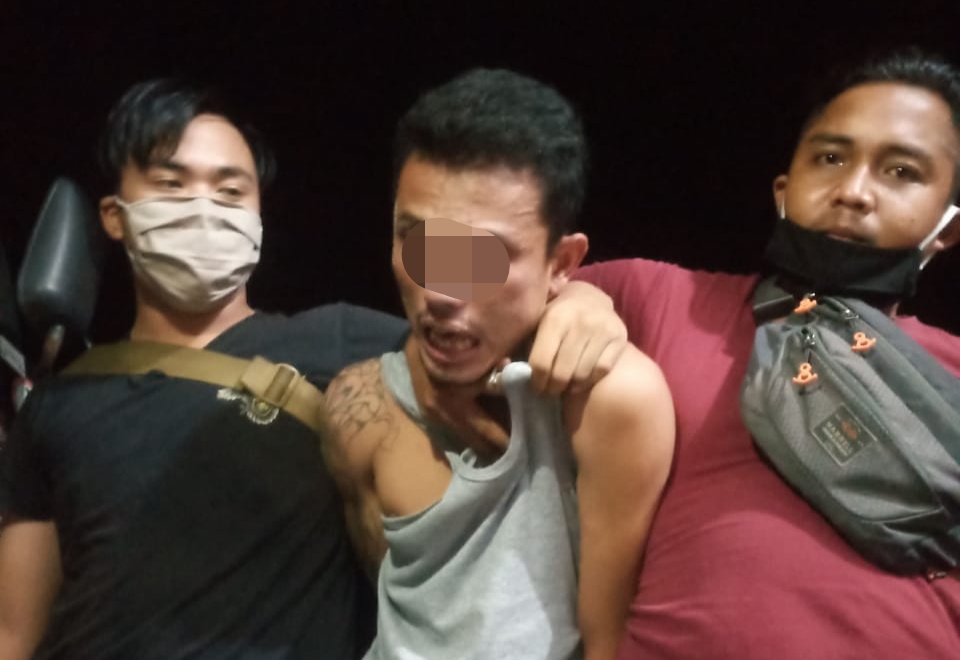 Ditsabhara Polda Kalteng Tangkap Pria Mabuk Miras