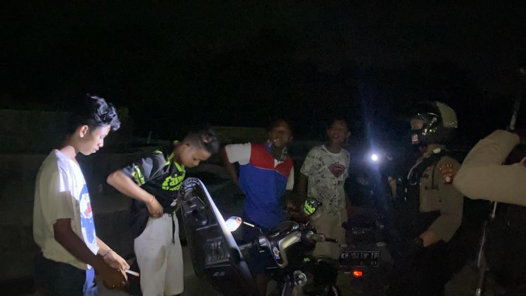 Pesta Lem Fox, 10 Remaja Diamankan Ditsamapta Polda Kalteng