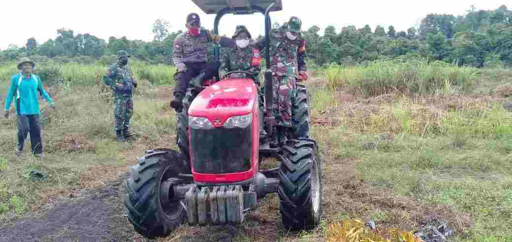 Wadan Satgas TMMD Kodim 1012 Buntok Dorong Petani Manfaatkan Teknologi