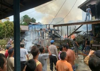 Dua Rumah Berkobar di Barito Utara