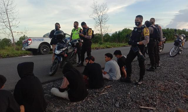 Dikejar Polisi, Pelaku Balap Liar Serempet IRT
