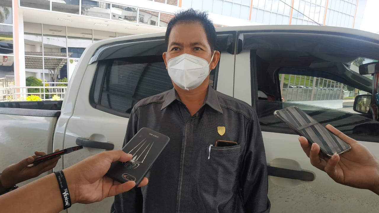 Legislator Minta Masyarakat Kurangi Aktivitas di Sungai
