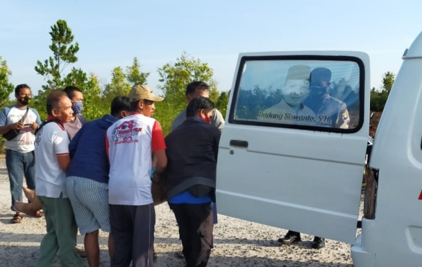 Pemancing Tergeletak Tak Bernyawa Tepi Jalan 