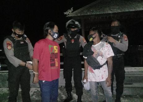 Dua Pria Penikmat Obat Oplosan Diciduk Polisi