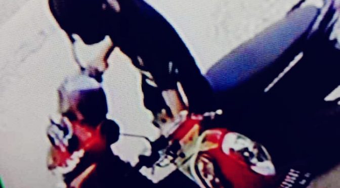 Aksi Pencurian Ponsel di Indomaret Terekam CCTV