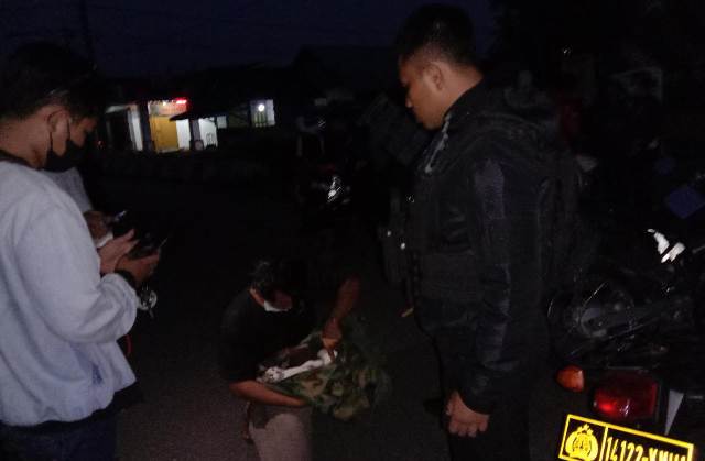 Dikejar Polisi, Pelaku Balap Liar Tabrak Kucing