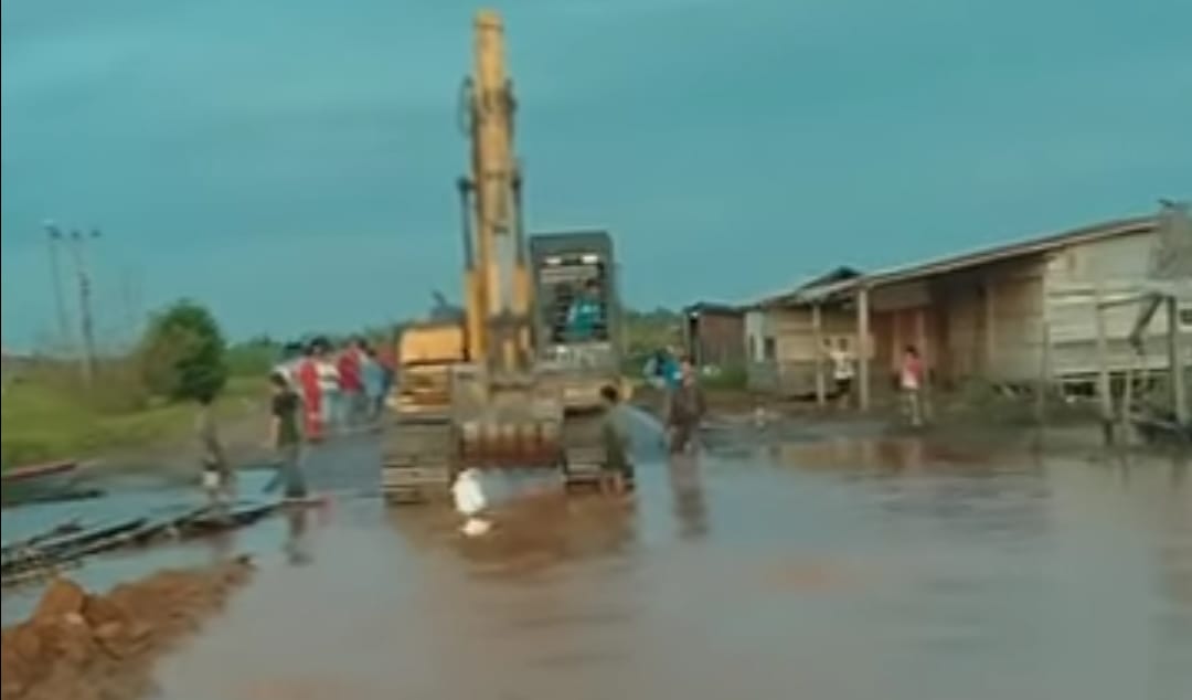 Ruas Jalan Pangkalan Bun-Kolam KM 30 Ditinggikan