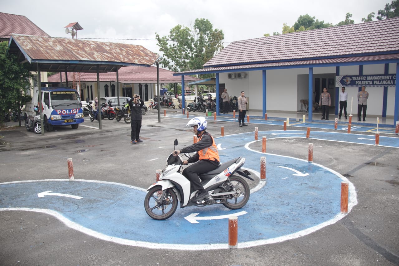 Ujian Praktik SIM Zig-Zag Resmi Dihapus