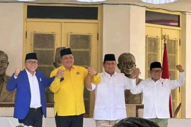 Keempat Ketua Partai saat kompak meyatakan koalisi pada Pemilu 2024 mrndatang. (Foto : Istimewa)