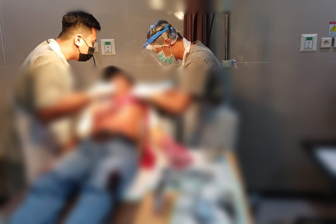 Ayah dan Anak Nyaris Tewas Dibacok Tetangga