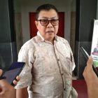 Anggota Dewan Perwakilan Rakyat Daerah (DPRD) Kabupaten Katingan Rudi Hartono saat memberikan keterangan kepada awak media, Rabu (20/9). (Foto : Isnaeni)