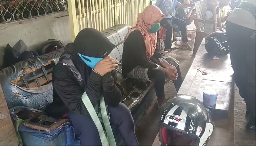 Dua IRT Tertangkap Basah Mencuri di Toko Sembako
