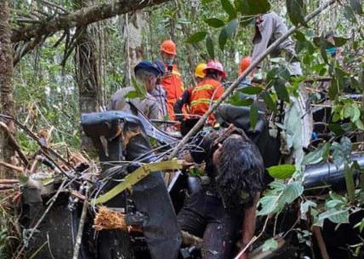 Helikopter Membawa Logistik Jatuh, Tiga Orang Tewas