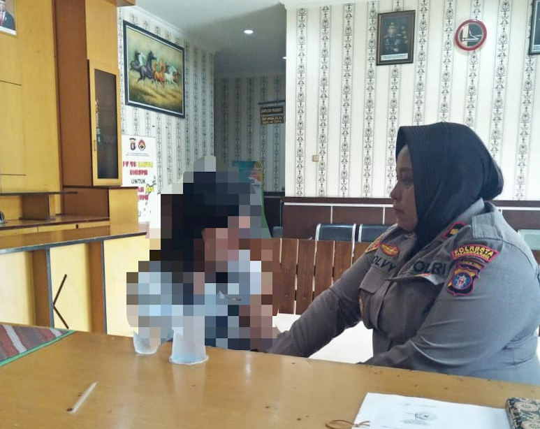 Depresi, ABG Nyaris Lompat dari Jembatan Kahayan