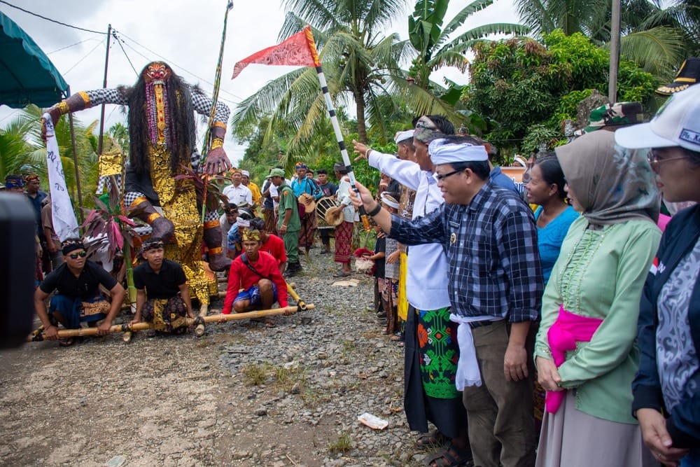 Pj Bupati Kapuas Lepas Pawai Ogoh-Ogoh
