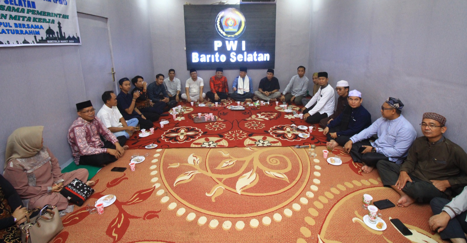 PWI Barsel Buka Puasa Bersama Pj Bupati dan Mitra Strategis Lainnya