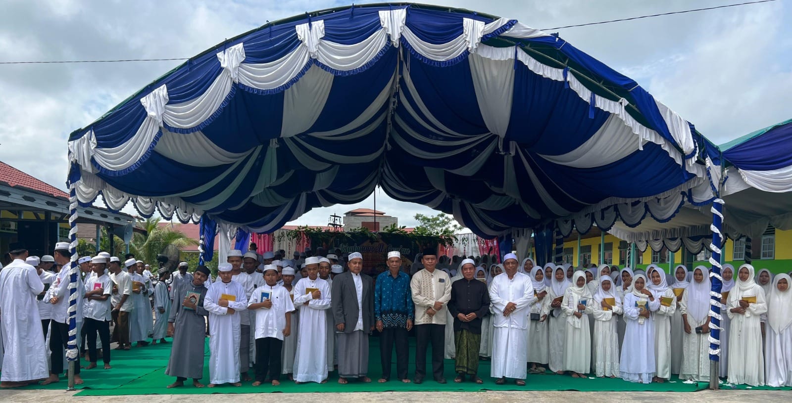Bupati Kapuas Apresiasi Khataman Al Quran Siswa MTs/MA