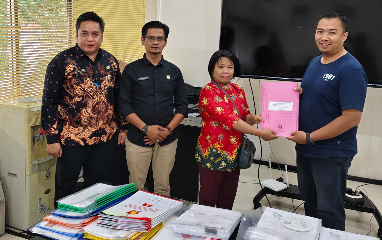 KPU Kobar Dampingi Penyerahan Berkas Anggota DPRD Terpilih 
