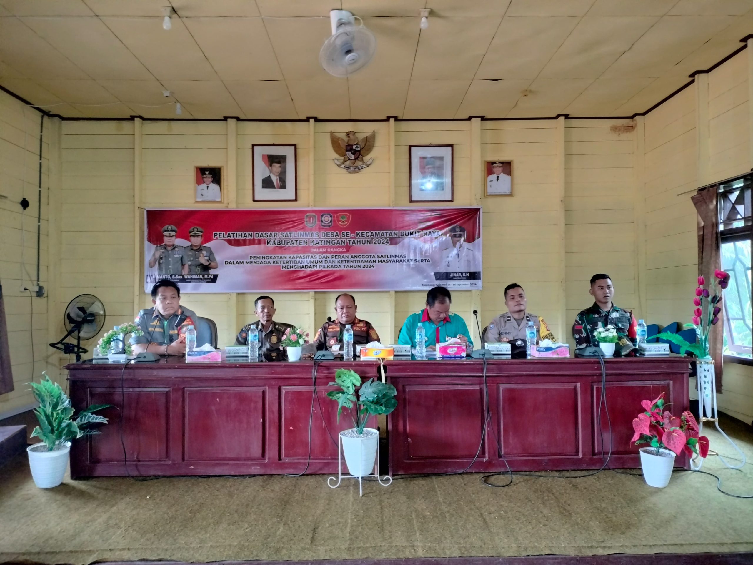 Satpol PP Katingan Bekali Latsar Anggota Satlinmas