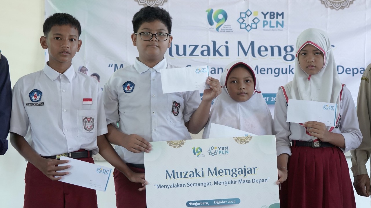 PLN Nyalakan Semangat Anak Lewat Program YBM Muzaki Mengajar