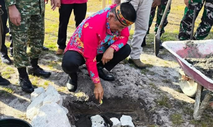 Pj Sekda Katingan Letakan Batu Pertama Pembangunan Kopdes Merah Putih