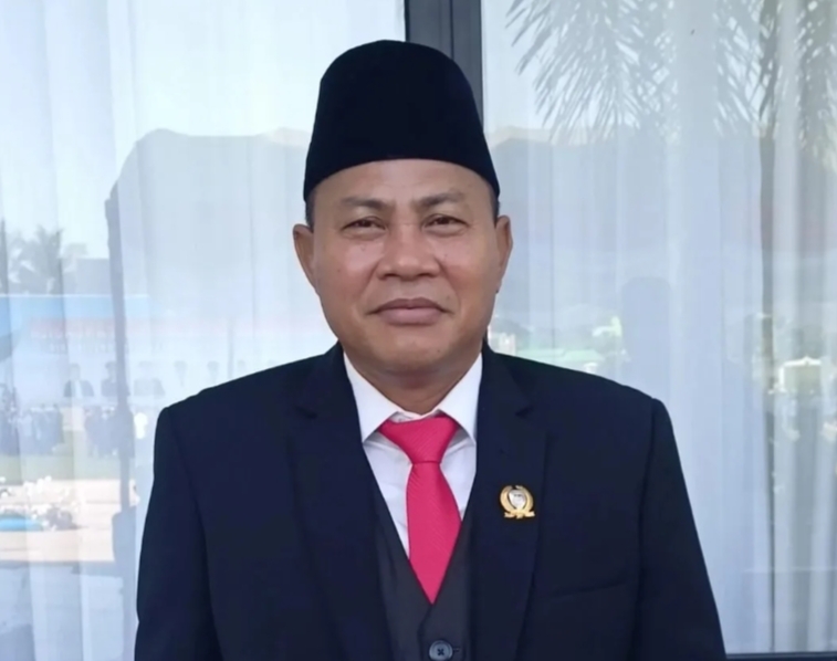 Momen Hari Guru, H. Rimbawan Ajak Semua Pihak Tingkatkan Kepedulian Terhadap Pendidikan