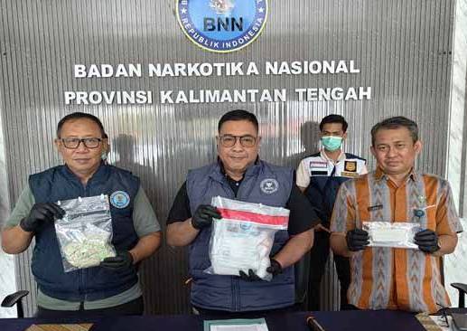 BNNP Kalteng Bekuk Pengedar Sabu Kelas Kakap, Barbuk 1,83 Kg Disita