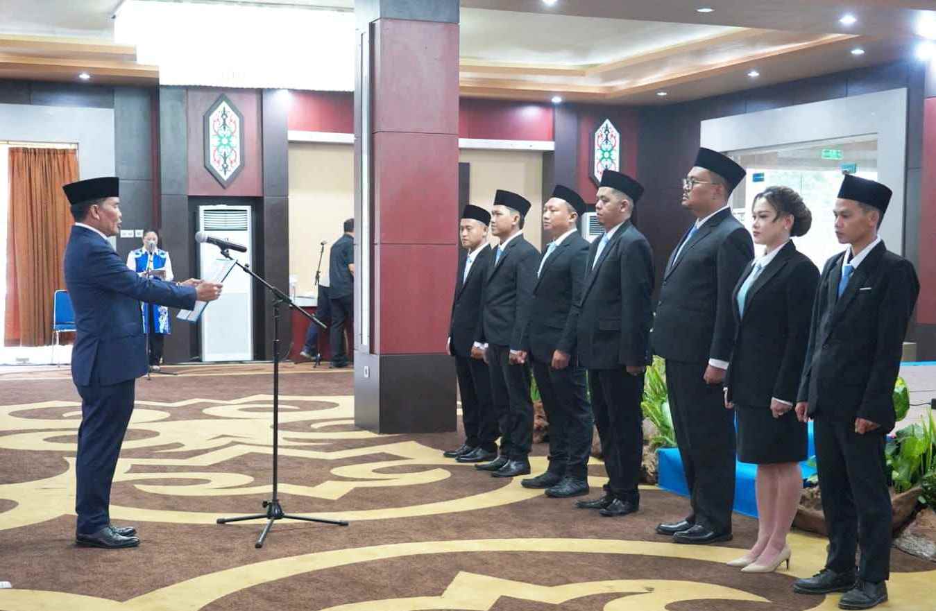 Gubernur Lantik 7 Anggota KPID Kalteng, Ini Pesannya