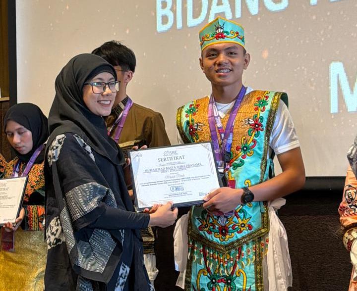 Dua Siswa SMAN 1 Kuala Kurun Raih Juara Nasional di Ajang ISRC