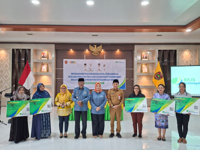 Pemkab Kobar Berikan Insentif dan Kartu BPJSTK Bagi Guru Ngaji