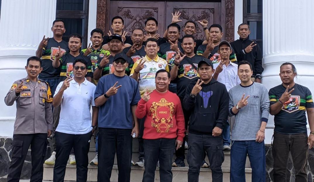 Bupati Kotim Sambut Kedatangan Legenda Timnas untuk Buka HNR Cup 2