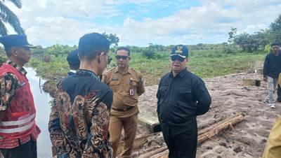 Bupati Kotim Tinjau Normalisasi Drainase Bandara H Asan Sampit