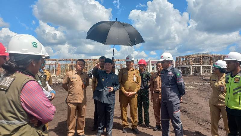 Bupati Kotim Tinjau Progres Pembangunan Sekolah Rakyat di Baamang