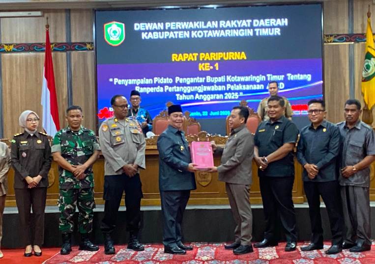 Bupati Kotim Sampaikan Raperda Pertanggungjawaban APBD 2025 