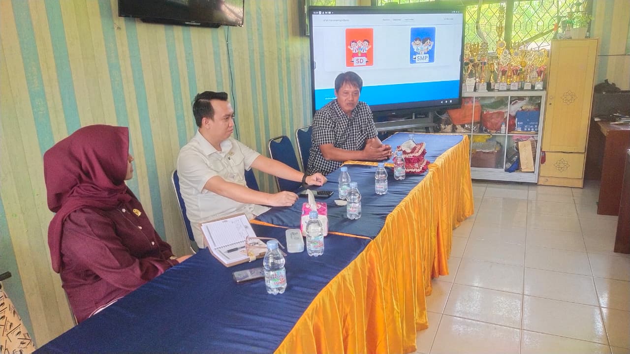 Komisi A DPRD Kobar Pantau SPMB di SDN 1 Sidorejo
