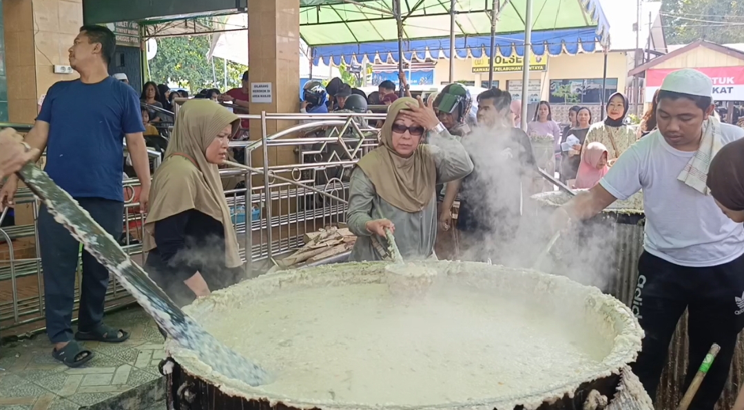 Tradisi 10 Muharam Semarak di Kotim