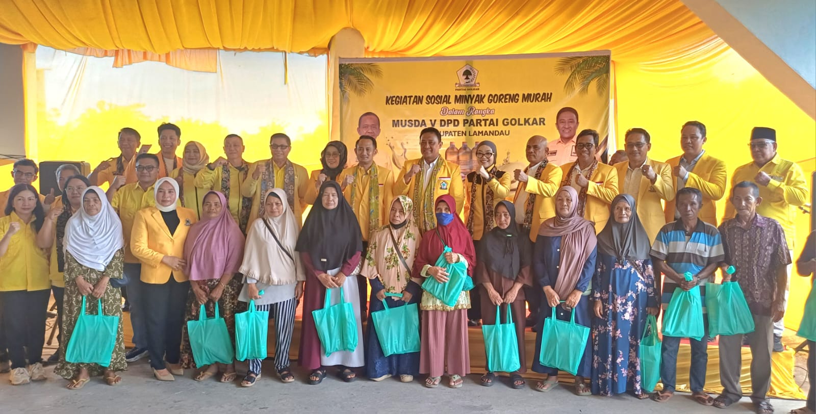 Musda ke -V DPD Partai Golkar Lamandau, Bagikan 1.000 Paket Minyak Goreng Gratis ke Masyarakat