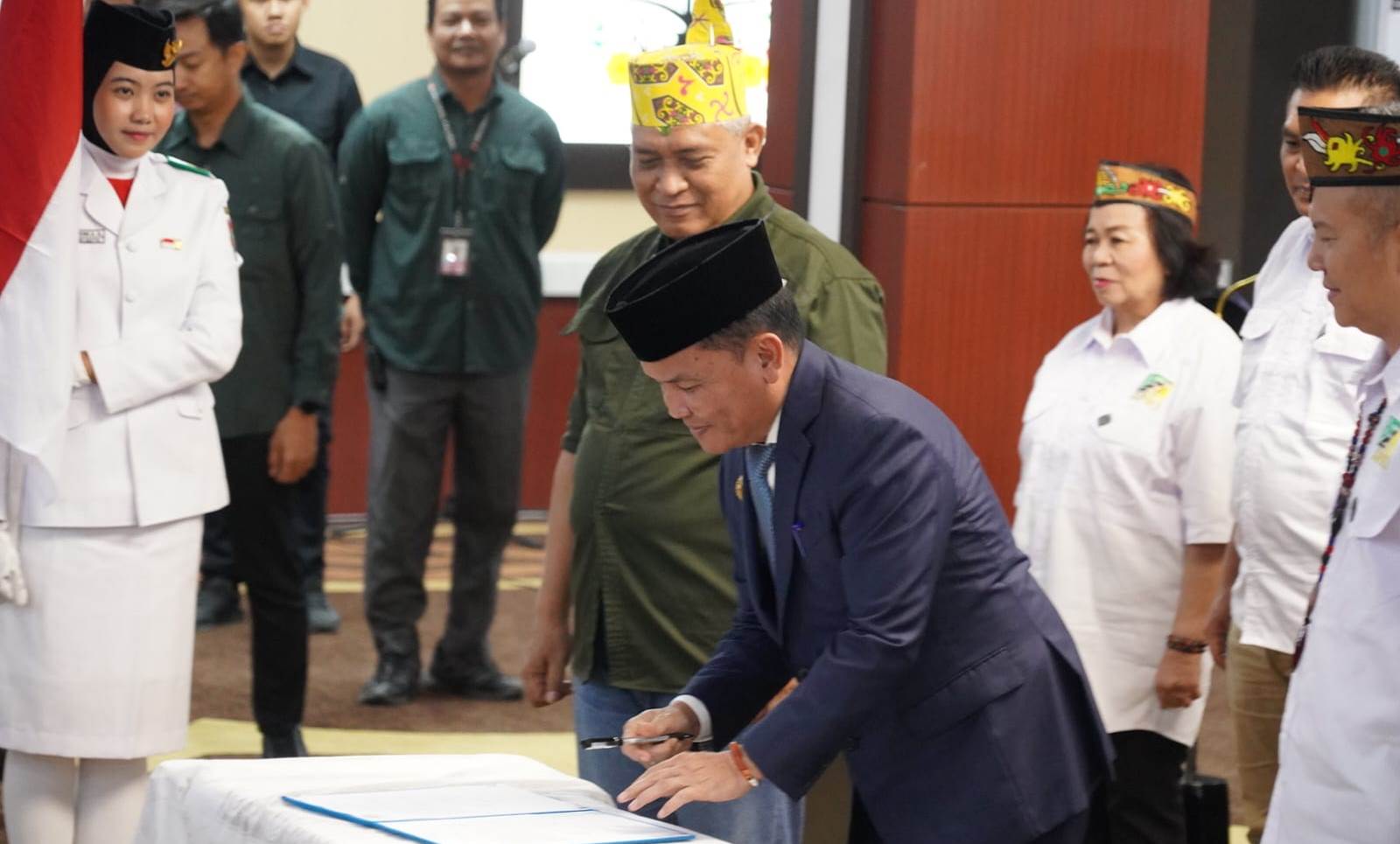 Gubernur Harapkan APRI Kalteng Dorong Penambang Rakyat Legal