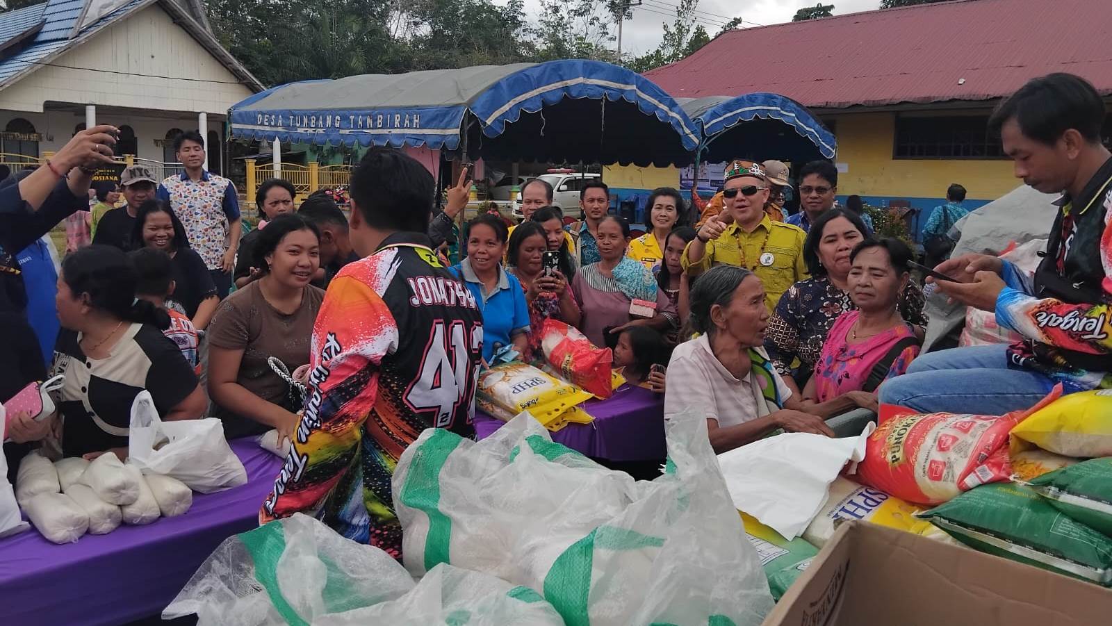 Pemkab Gumas dan TP-PKK Gelar PKG dan Pasar Murah
