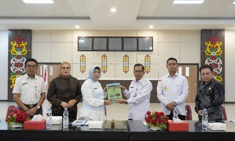 Susun Raperda KI, DPRD Barito Utara Gandeng Kanwil Kemenkumham Kalteng