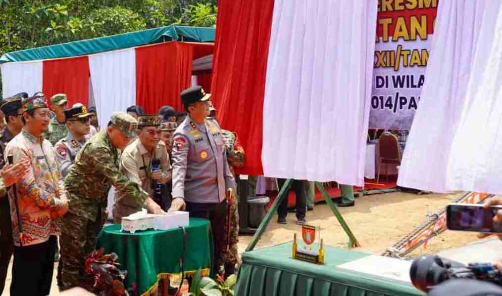 Gubernur Kalteng Resmikan Jembatan Perintis di Desa Jihing