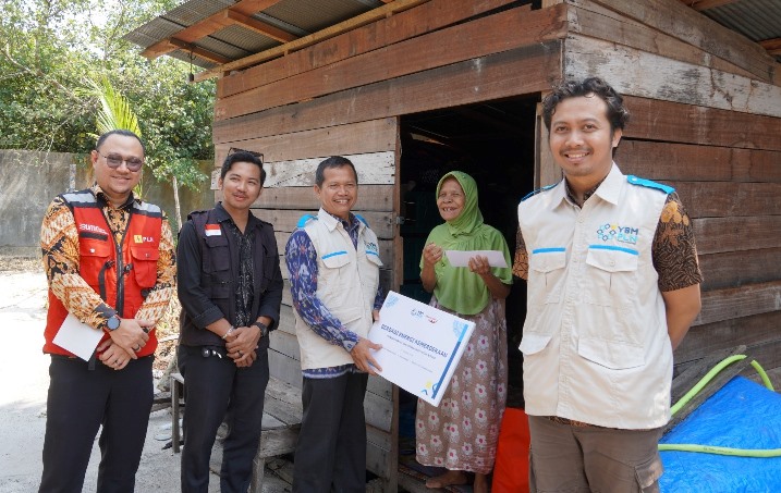 YBM PLN Bantu 14 Warga Dhuafa di Kotawaringin Barat