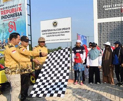 Bupati Pulang Pisau Lepas Peserta Jalan Sehat Mabrur dan Barkah Kemenag